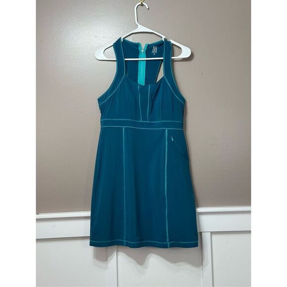 NWOT Title Nine Nimblene Built in Bra Sports Tennis Workout Dress Women's 8US - Picture 2 of 12